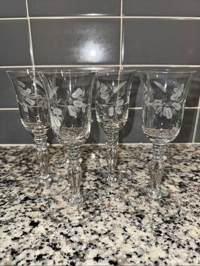 Clear Etched Floral Wine Glasses - Set of 4